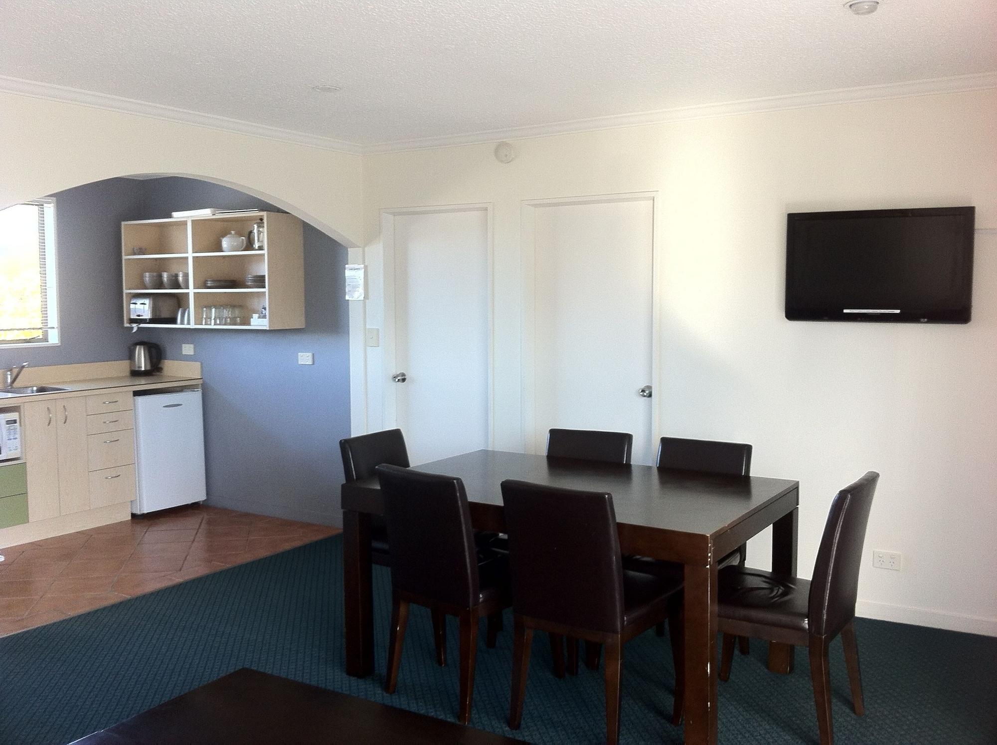 Hawks Inn Motel Upper Hutt Exterior foto