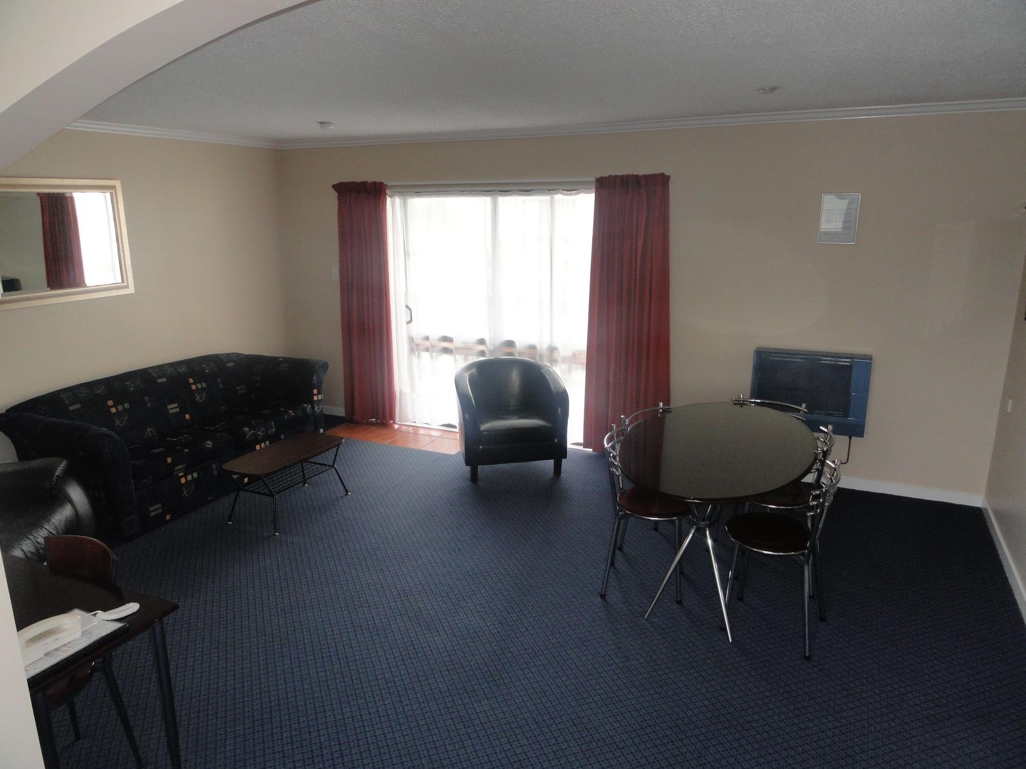 Hawks Inn Motel Upper Hutt Exterior foto